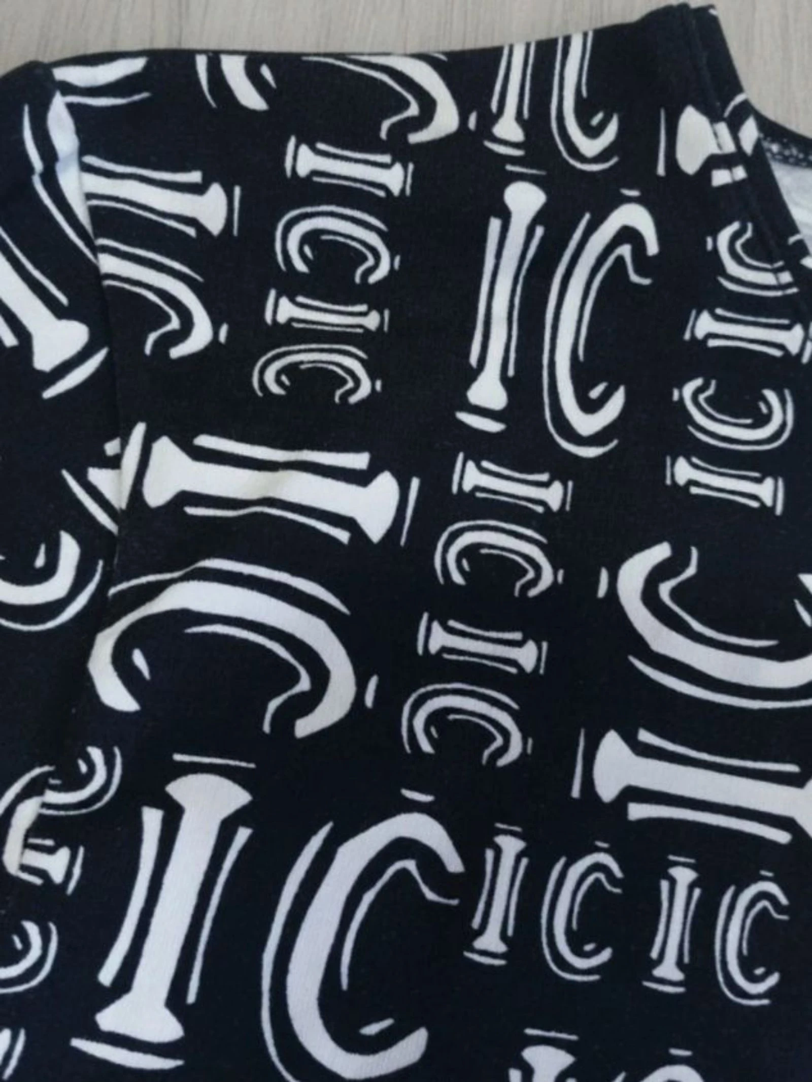 Katoenen T-shirt Imperio Clandestino Cyber Spellout Monogram Grafisch T-Shirt – photo 3